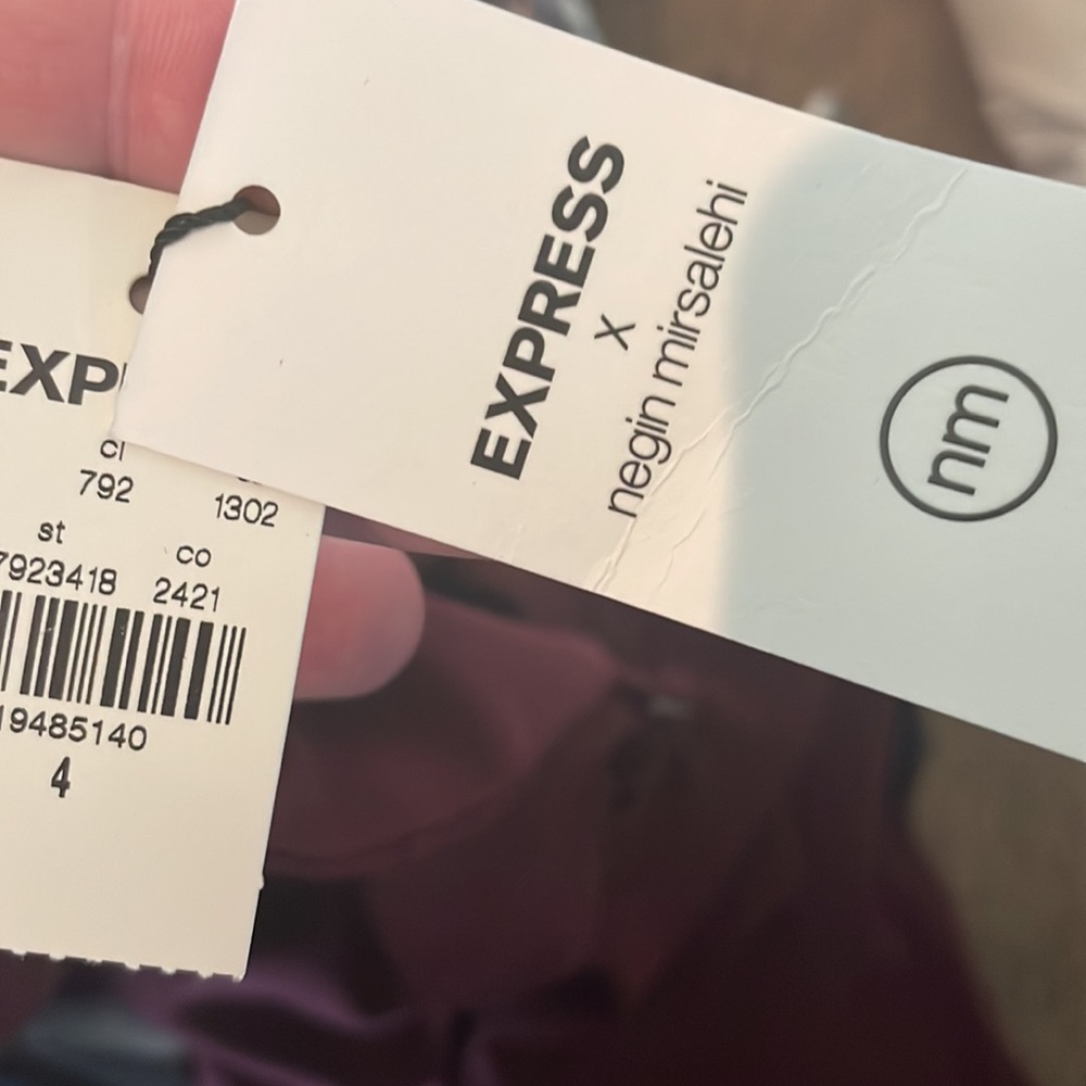 🤩Express🤩 - Picture 3 of 10